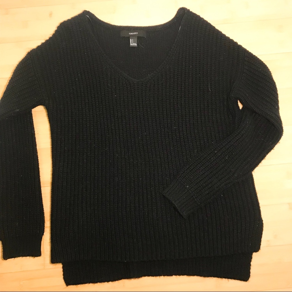 F21 Oversized V-Neck Sweater